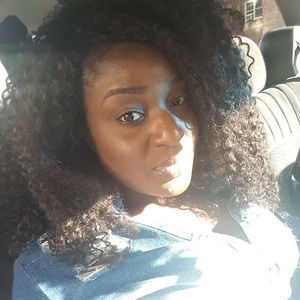 Meet your Posher, Latisha
